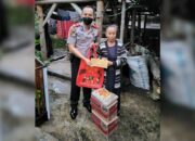 Peduli Masyarakat, Kompol Albert Zai Salurkan Baksos di Hari Bhayangkara