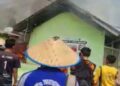 SMKN 2 Lubukbasung Agam Terbakar, Puluhan Siswa sedang Praktik Berhamburan