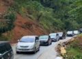 Sempat Terhambat, Jalur Panorama II Sitinjau Lauik yang Longsor Sudah Bisa Dilalui Kendaraan