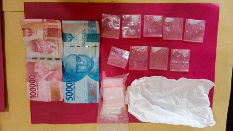 Jeda Dua Jam, Dua 'Pemain' Sabu di Dharmasraya Diciduk Polisi 1 Barang bukti narkoba di Dharmasraya.