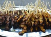 Saatnya Membuat Sate, Coba Lima Bahan Ini agar Dagingnya Lebih Lezat