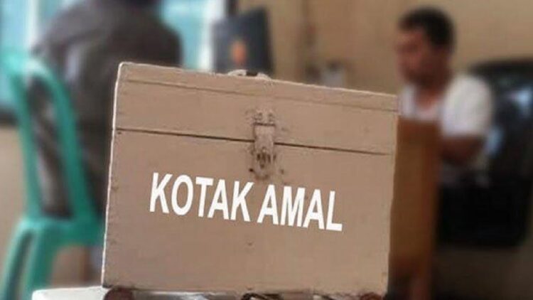 Kepergok Maling Kotak Amal di SMA Bukittinggi, Warga Agam Ini Nyaris jadi Bulan-bulanan 1 Ilustrasi kotak amal masjid. (net)