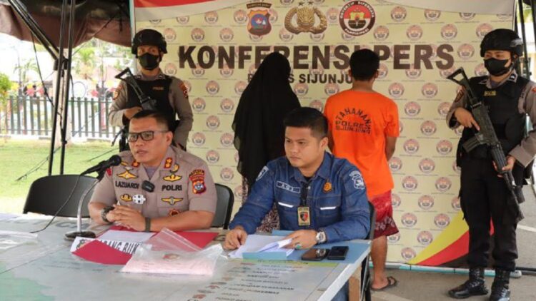 Pelaku penyelewengan pupuk subsidi di Sijunjung.