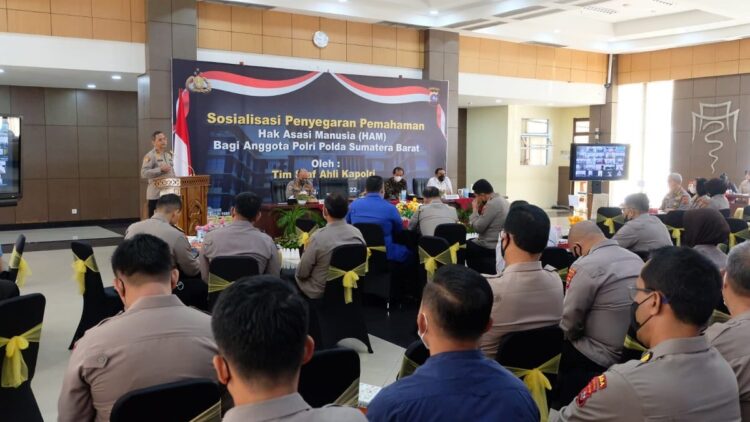 Sosialisasi penyegaran pemahaman terkait HAM di Mapolda Sumbar.