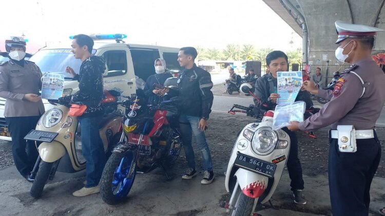 Sosialisasi berkendara Polres Padang Pariaman.