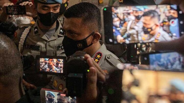 Mantan Kepala Divisi Propam Polri, Irjen Ferdy Sambo dan isu Konsorsium 303