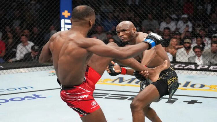 KO-kan Kamaru Usman di UFC 278, Leon Edwards Juara Baru Kelas Welter 1 Pertarungan Kamaru Usman melawan Leon Edwards di UFC 278. (net)