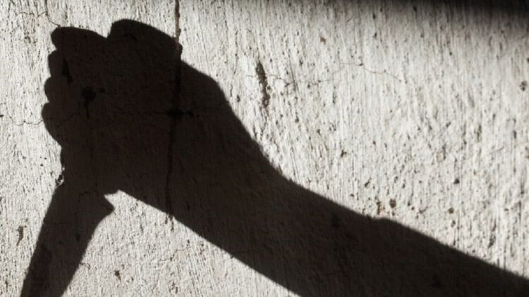 Ilustrasi penusukan. (net)