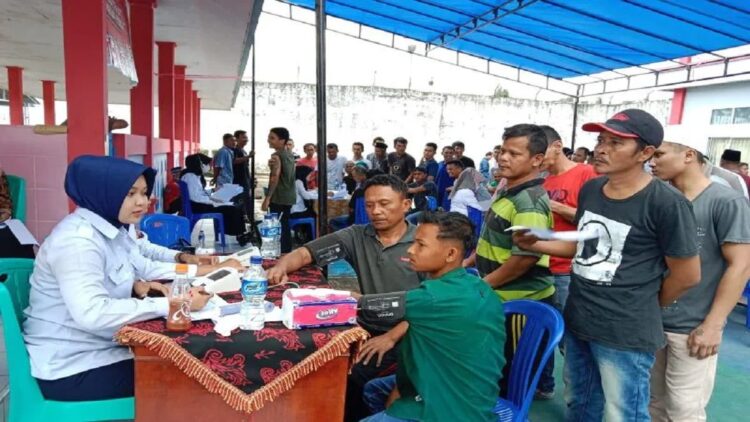 Pelaksanaan vaksinasi di Lapas Kelas IIB Lubukbasung. (Antara/Dok Yusrizal)