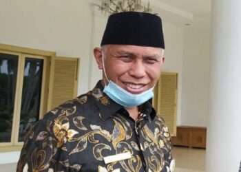 Disebut Terlibat Korupsi KONI Padang, Hakim Minta Mahyeldi Dihadirkan di Persidangan 15 Disebut Terlibat Korupsi KONI Padang, Hakim Minta Mahyeldi Dihadirkan di Persidangan