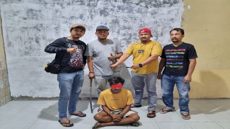 Salah seorang anggota Geng Loko Pampangan diringkus polisi saat hendak tawuran. (IST)