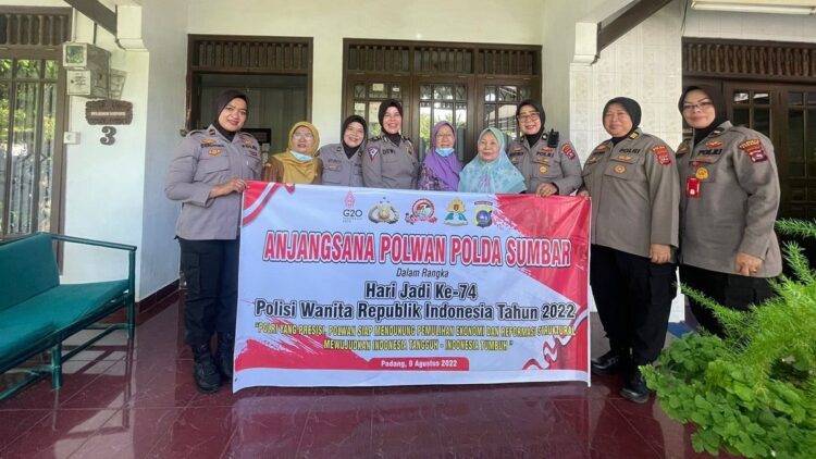 Sambut Hari Jadi Polwan ke-74, Polwan Polda Sumbar Anjangsana ke Warakawuri 1 anjangsana jajaran Polwan Polda Sumbar