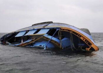 Perahu Terbalik Diterjang Ombak, Nelayan Majene Terombang-ambing di Laut selama 2 Hari