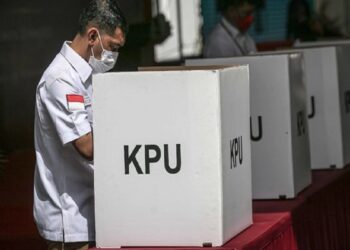Kemendagri Dalami Putusan MK soal Jeda Pemilu Nasional dan Daerah 4 Berkas Dinyatakan Lengkap, 24 Parpol Lolos ke Tahap Verifikasi Calon Peserta Pemilu 2024