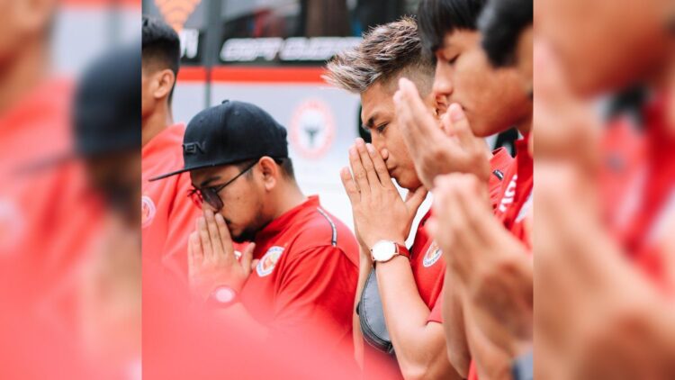 Dua Laga Tandang, Semen Padang FC Boyong 21 Pemain 1 Keberangkatan pemain semen padang FC untuk laga tandang