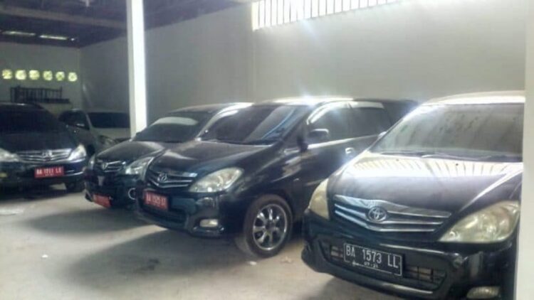 kendaraan dinas di Pemkot Bukittinggi.