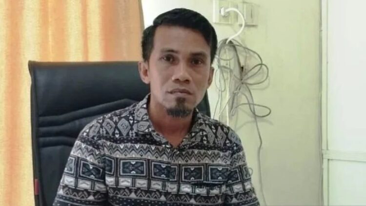 Komisioner Divisi Teknis KPU Pariaman, Sumbar Doni Kardinal. (ANTARA/Aadiaat M. S.)