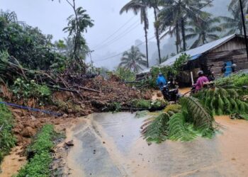 longsor di Sitinjau Lauik