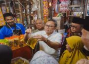 Mendag Pantau Langsung Harga dan Stok Sembako di Pasar Raya Padang