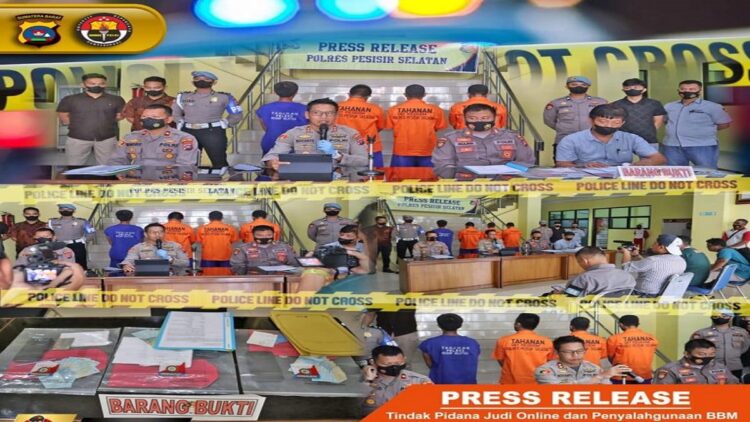 Polres Pessel Ringkus 37 Tersangka Judi dan Ungkap Penimbunan Ribuan Liter BBM 1 Polres Pessel melakukan konferensi pers pengungkapan kasus judi dan penimbunan BBM. (IST)