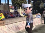 Edukasi Aturan Lalu Lintas, Polres Bukittinggi Hadirkan Boneka Polsanak