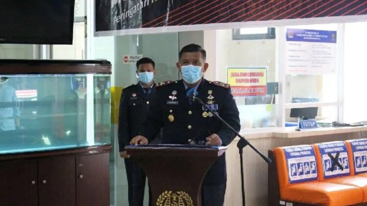 Penerbangan Internasional kembali Dibuka, Pengawasan WNA Dimaksimalkan 1 Kepala Kantor Wilayah Kementerian dan Hukum Sumbar R Andika Dwi Prasetya. ANTARA/FathulAbdi