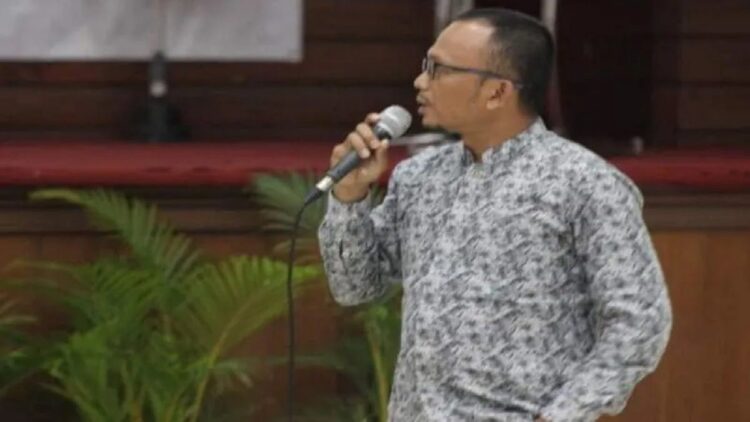 Ketua Bawaslu Pessel Erman Wadison. (ANTARA)