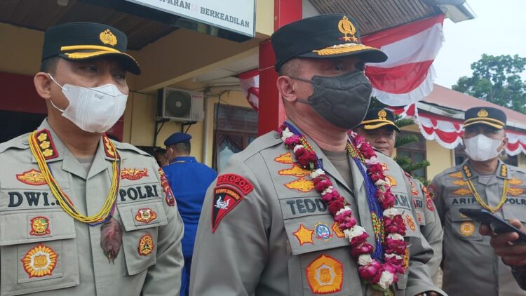 Cakupan Wilayah Luas, Mentawai Butuh Tambahan Polsek 1 Kapolda Sumbar Irjen Pol Teddy Minahasa di Mentawai