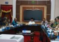 Mahyeldi bersama jajaran membahas Maritim Center