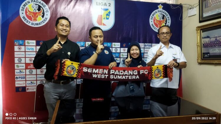 Semen Padang FC Resmi Kenalkan Sponsor Mitra BUMN 1 Sponsor mitra BUMN Semen Padang FC musim ini