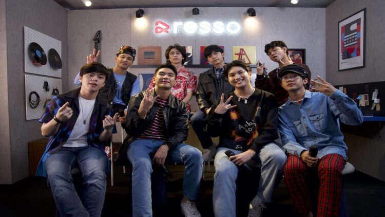 Lima Musisi Muda Berbakat Indonesia Hibur Pengguna dan Fans di Resso Studio Live ke-4 1 Boygroup UN1TY akan tampil dalam konser musik bertajuk Resso Studio Live yang digelar padaJumat, 2 September 2022 pukul 17.00 WIB melalui akun @RessoIDN di TikTok, YouTube, dan Instagram. (Foto: Resso Indonesia)