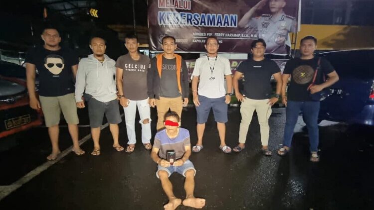 Ditinggal di Mobil, Pekerja Tempat Pencucian Mobil di Padang Embat HP Pelanggan 1 Polisi menangkap pelaku pencurian HP di Padang. (IST)