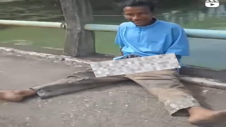 Viral pria di Kota Padang pamer kelamin bikin resah warga. (IST)
