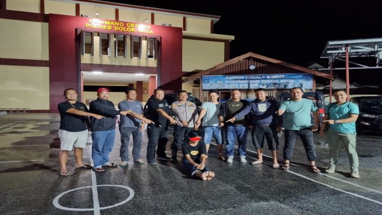Polisi menangkap remaja 19 asal Solok karena kasus pencurian. (IST)