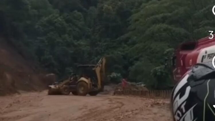 Kawasan Panorama II Sitinjau Lauik kembali diterjang longsor. (IST)