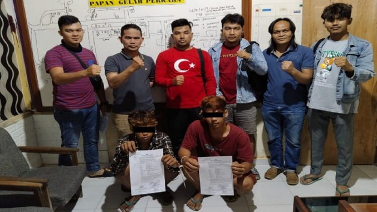 Polsek Guguk dibantu personel Satreskrim Polres Limapuluh Kota melakukan penangkapan terhadap pencurian ternak. (IST)