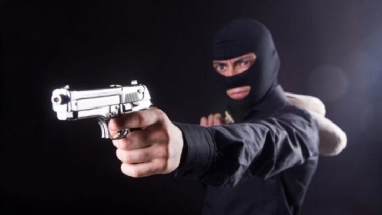 Toko Emas di Tangerang Selatan Dirampok, Pelaku Bawa Kabur 650 Gram Perhiasan 1 Ilustrasi perampokan. (net)