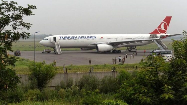 Mabuk, Penumpang WNI Pukul Pramugara Pesawat Turkish Airlines 1 Ilustrasi pesawat Turkish Airlines (Foto: AFP)