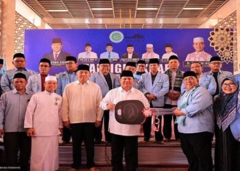 Prabowo Subianto Sumbang 25 Mobil Operasional ke BKPRMI Bantu Pemeliharaan 100 Ribu Masjid