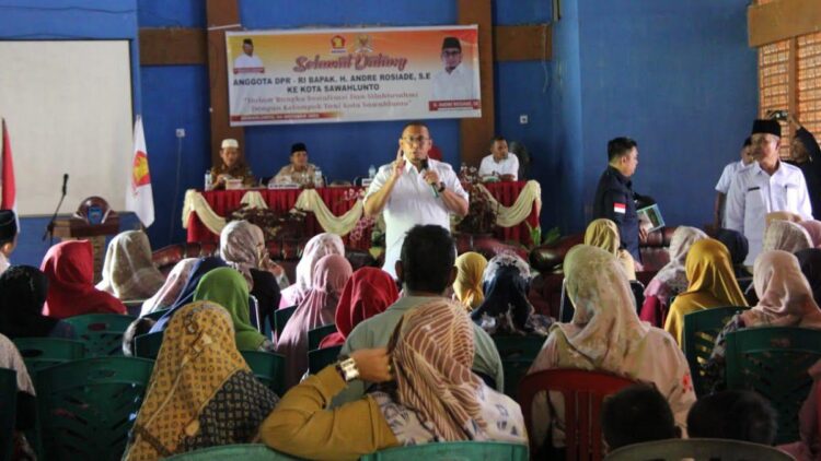 Andre Rosiade Berdialog dengan Kelompok Tani se-Sawahlunto 1 Andre Rosiade dialog dengan tokoh tani se-Sawahlunto