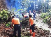 Material Longsor Dibersihkan, Jalan Dama Sikuciang ke Siguhung Agam Sudah Bisa Dilalui