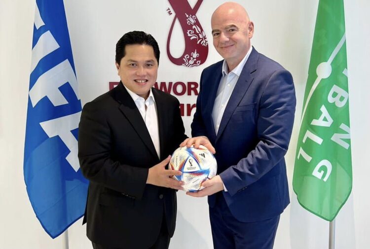 Andre Rosiade: Erick Thohir harus Pimpin Reformasi PSSI 1 Menteri BUMN Erick Thohir bersama Presiden FIFA, Gianni Infantino.