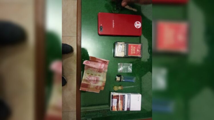 Barang bukti sabu yang berhasil diamankan Polsek Kuranji saat menangkap pencuri laptop. (IST)