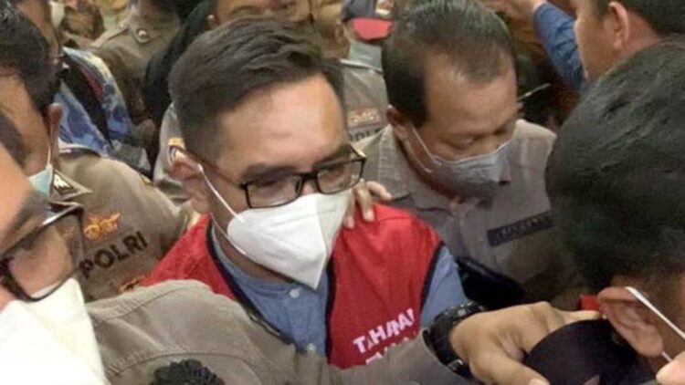 Anak Kiai Jombang Terdakwa Kasus Pemerkosaan Dituntut 16 Tahun Penjara 1 Anak kiai Jombang terdakwa kasus pemerkosaan Moch Subchi Atsal Tsani (MSAT) alias Bechi. (Foto: cnnindonesia.com)