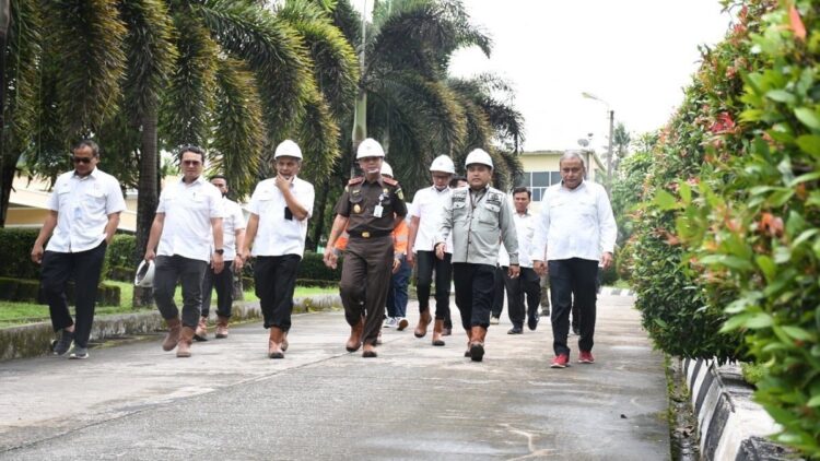 Semen Padang Gandeng Kejati Atasi Masalah Hukum Perdata 1 Semen Padang kerjasama dengan Kejati terkait penanganan hukum perdata