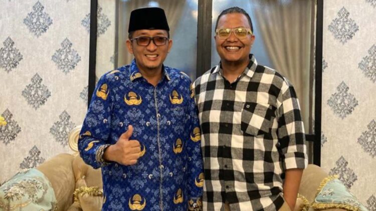 Wali Kota Hendri Septa dan promotor Dewa 19