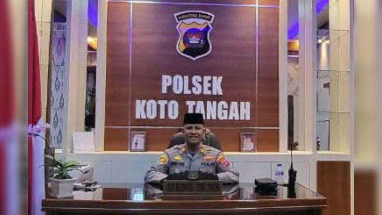 Usai Ditangkap, Penyebar Foto Hoaks Korban Begal di Padang Dikenakan Wajib Lapor 1 Kapolsek KotoTangah, AKP Afrino Chaniago. (IST)
