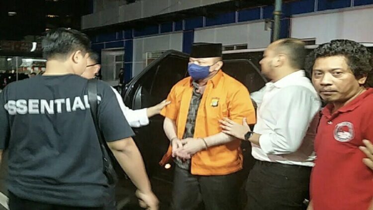 Hotman Paris: Tidak Benar Irjen Teddy Perintahkan AKBP Dody Ganti Sabu jadi Tawas 1 Eks Kapolda Sumatera Barat Irjen Teddy Minahasa resmi ditahan di Ruang Tahanan Narkoba Polda Metro Jaya, Senin (24/10/2022).(KOMPAS.com/Tria Sutrisna)