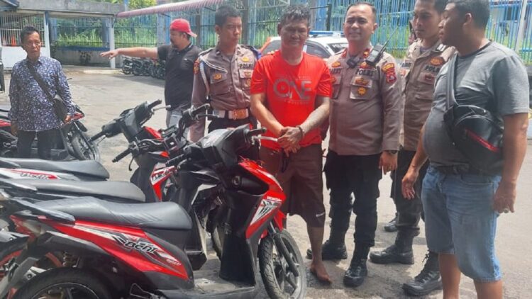 Raja Curanmor Ditangkap Polisi Dua Provinsi, Beraksi Lebih 20 TKP 1 Penangkapan Raja Curanmor di oleh Tim Phyton Polsek Lubeg, Kota Padang di daerah Jambi