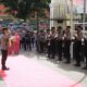 Penghormatan untuk Kapolda Sumbar Irjen Pol Suharyono saat sampai di Mapolda